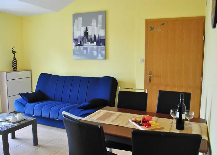 Smokvica Apartment *
